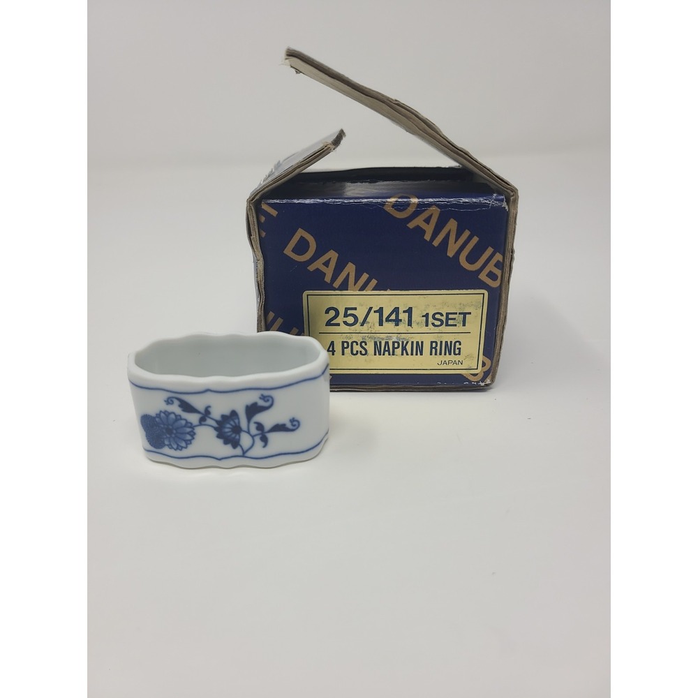 Vintage Blue Danube Onion Pattern Porcelain Napkin Rings Set of 4 Japan w/Box